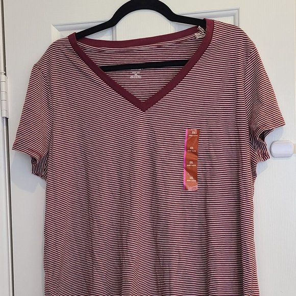Striped V-Neck Short Sleeve Tee - Picture 1 of 1